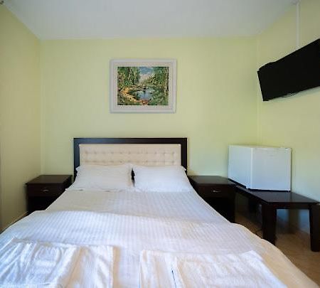 Hotel Vila Shen Maria Voskopojë Esterno foto