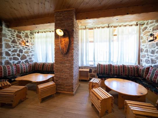 Hotel Vila Shen Maria Voskopojë Esterno foto