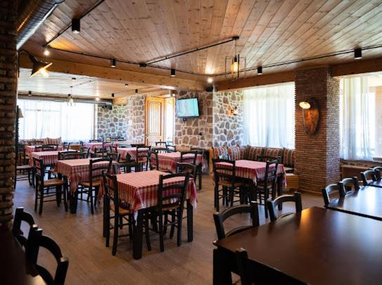 Hotel Vila Shen Maria Voskopojë Esterno foto